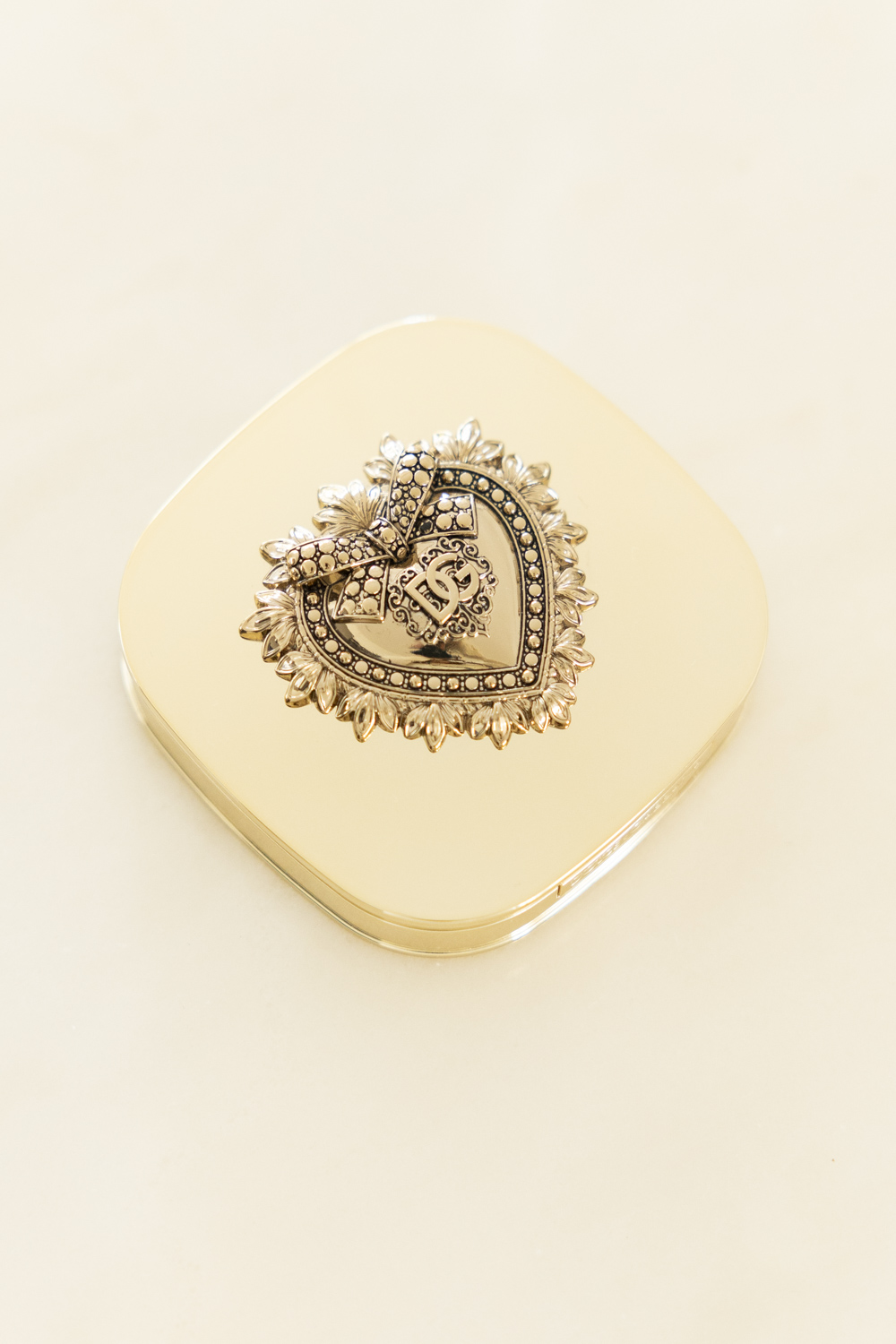 Glow Everlift Luminizer Devotion Dolce Gabbana
