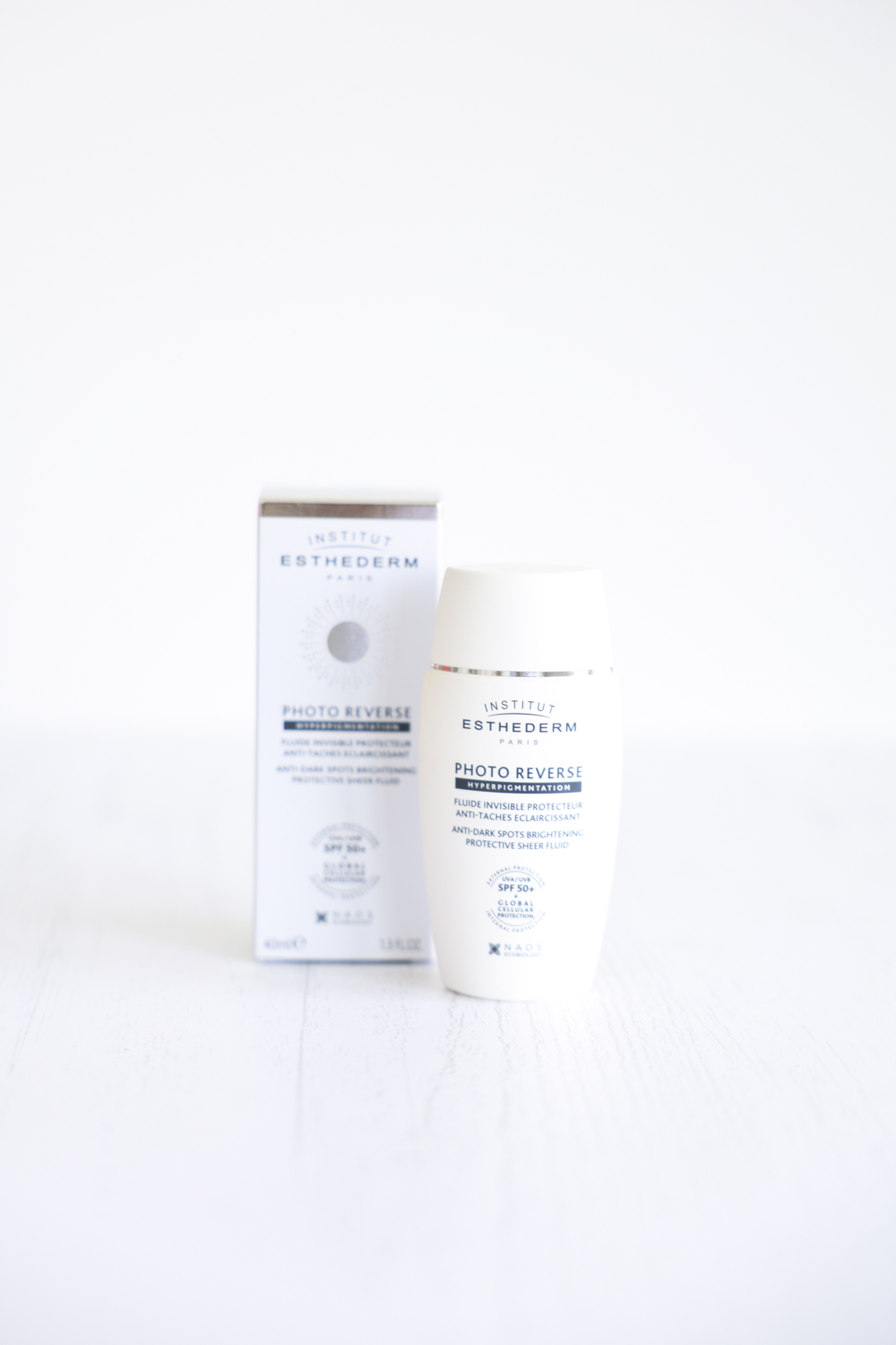 Photo Reverse Fluido SPF50 Esthederm