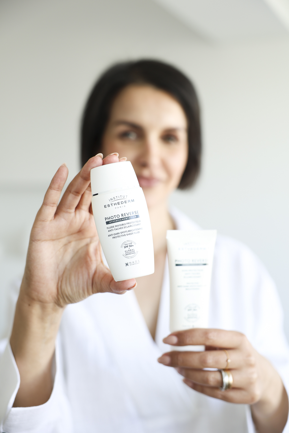 Photo Reverse Fluido SPF50 Esthederm